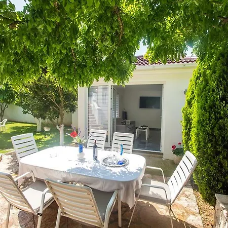 Villa Oggi